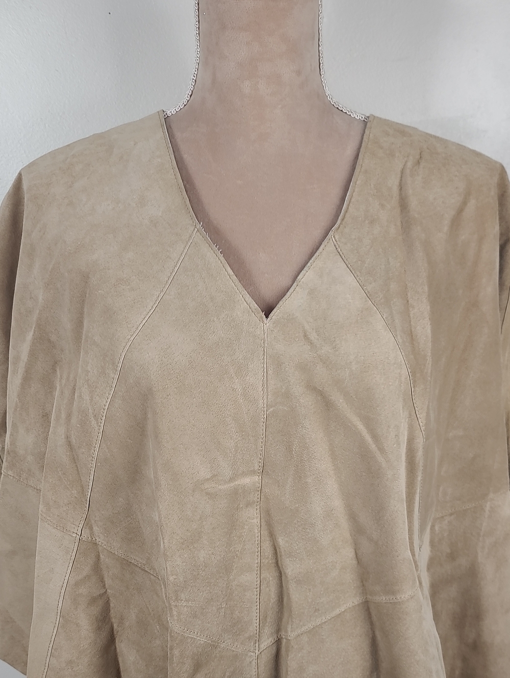 Vtg Y2K INC International Concepts Tan Boho Suede Leather Festival Poncho S/M - Picture 6 of 15
